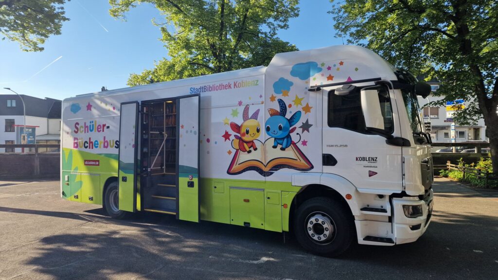 Bücherbus der Stadtbücherei